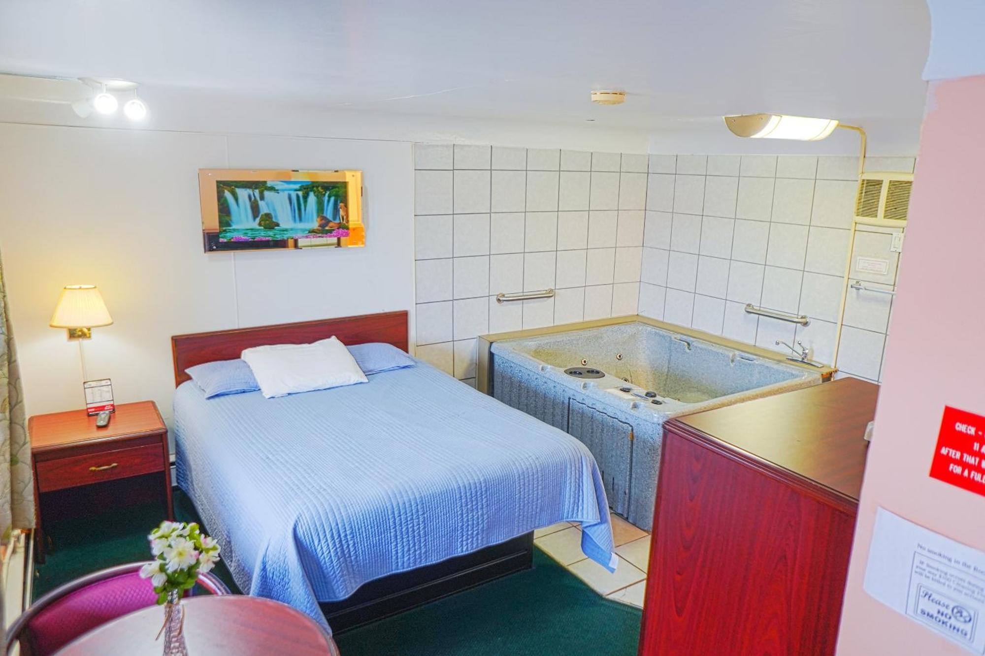 Bay Motel By Oyo ביי סיטי מראה חיצוני תמונה