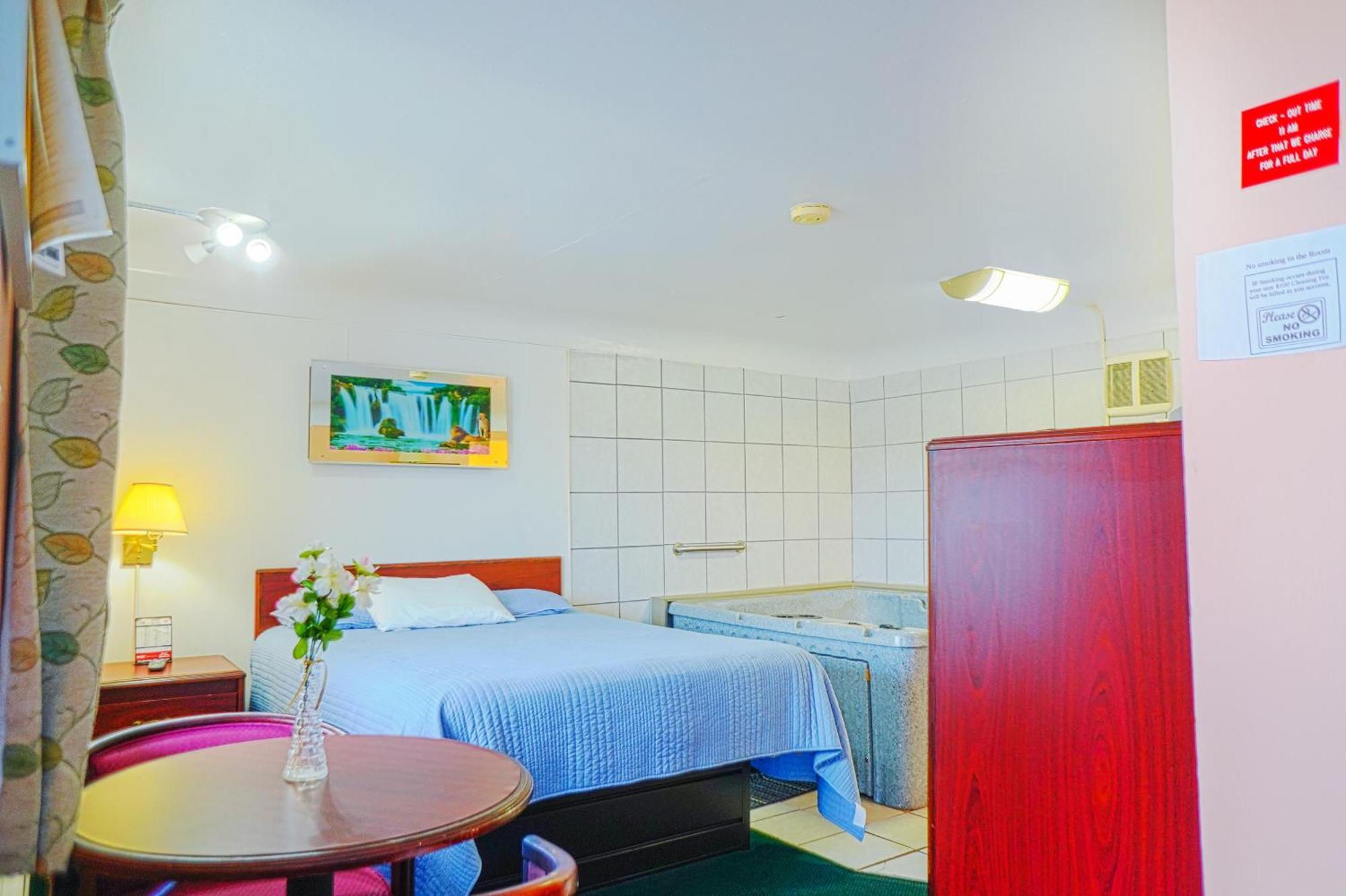 Bay Motel By Oyo ביי סיטי מראה חיצוני תמונה
