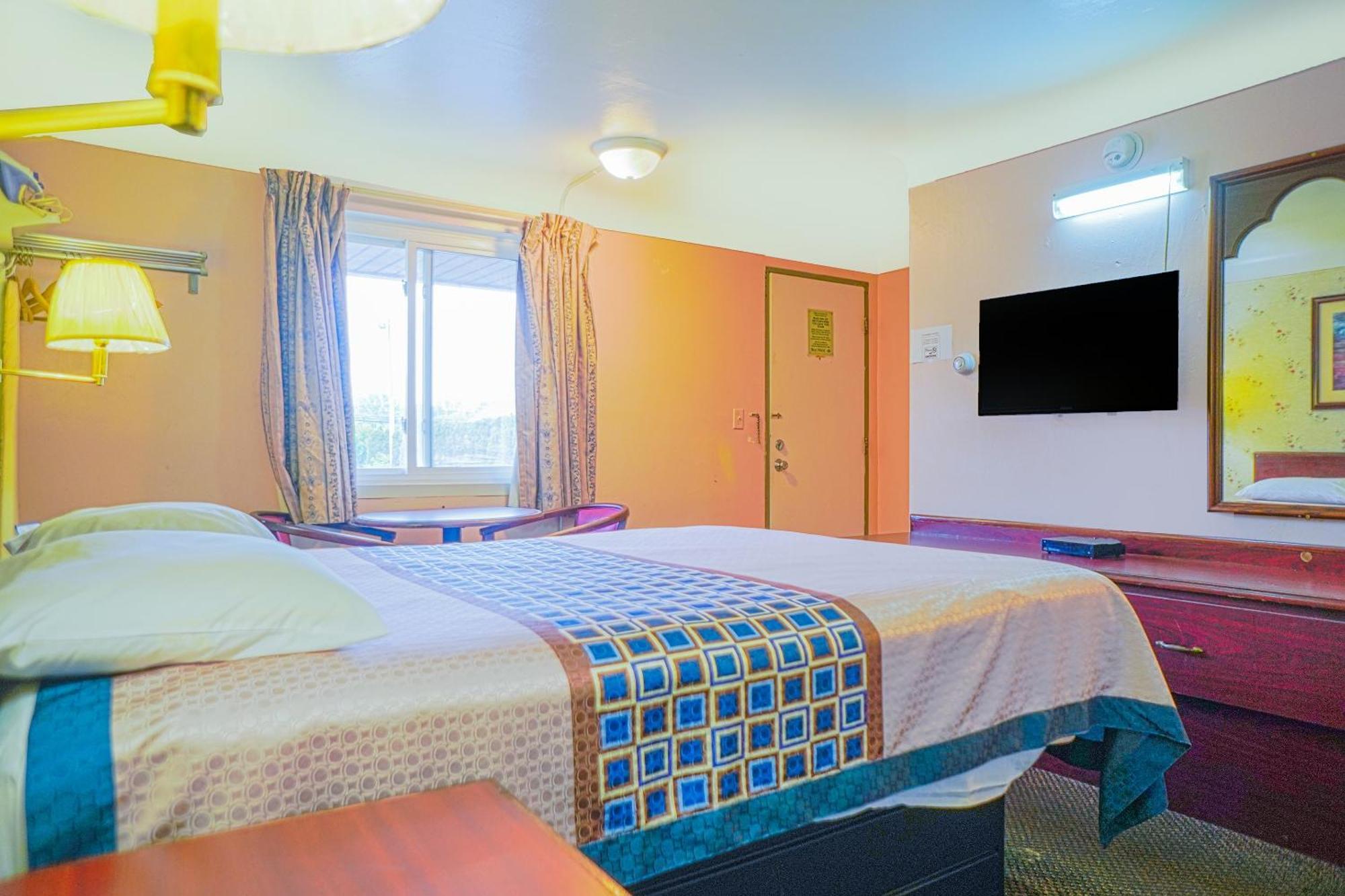 Bay Motel By Oyo ביי סיטי מראה חיצוני תמונה
