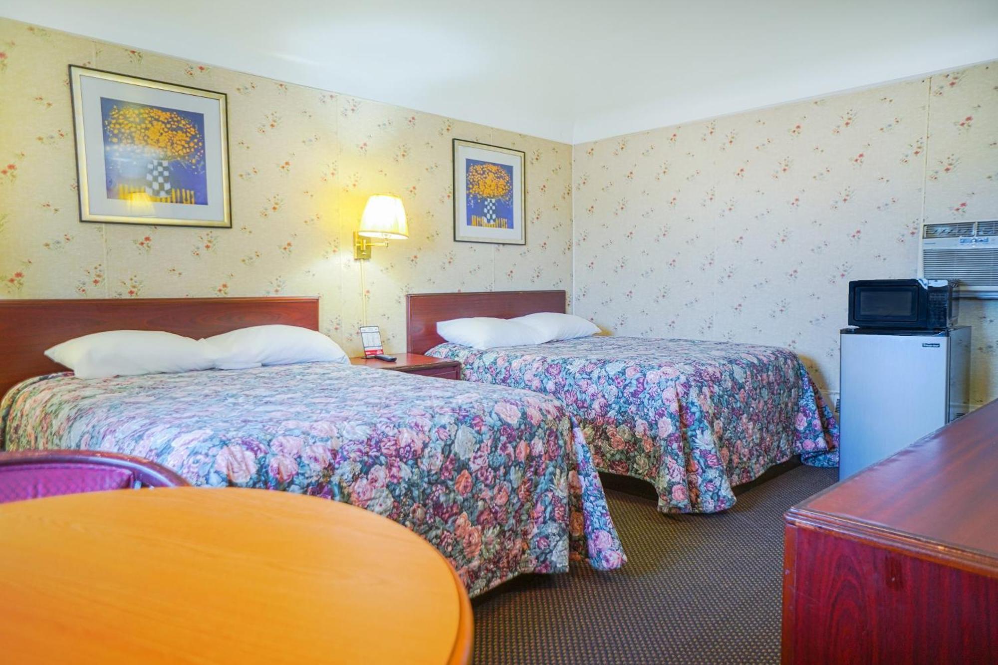 Bay Motel By Oyo ביי סיטי מראה חיצוני תמונה