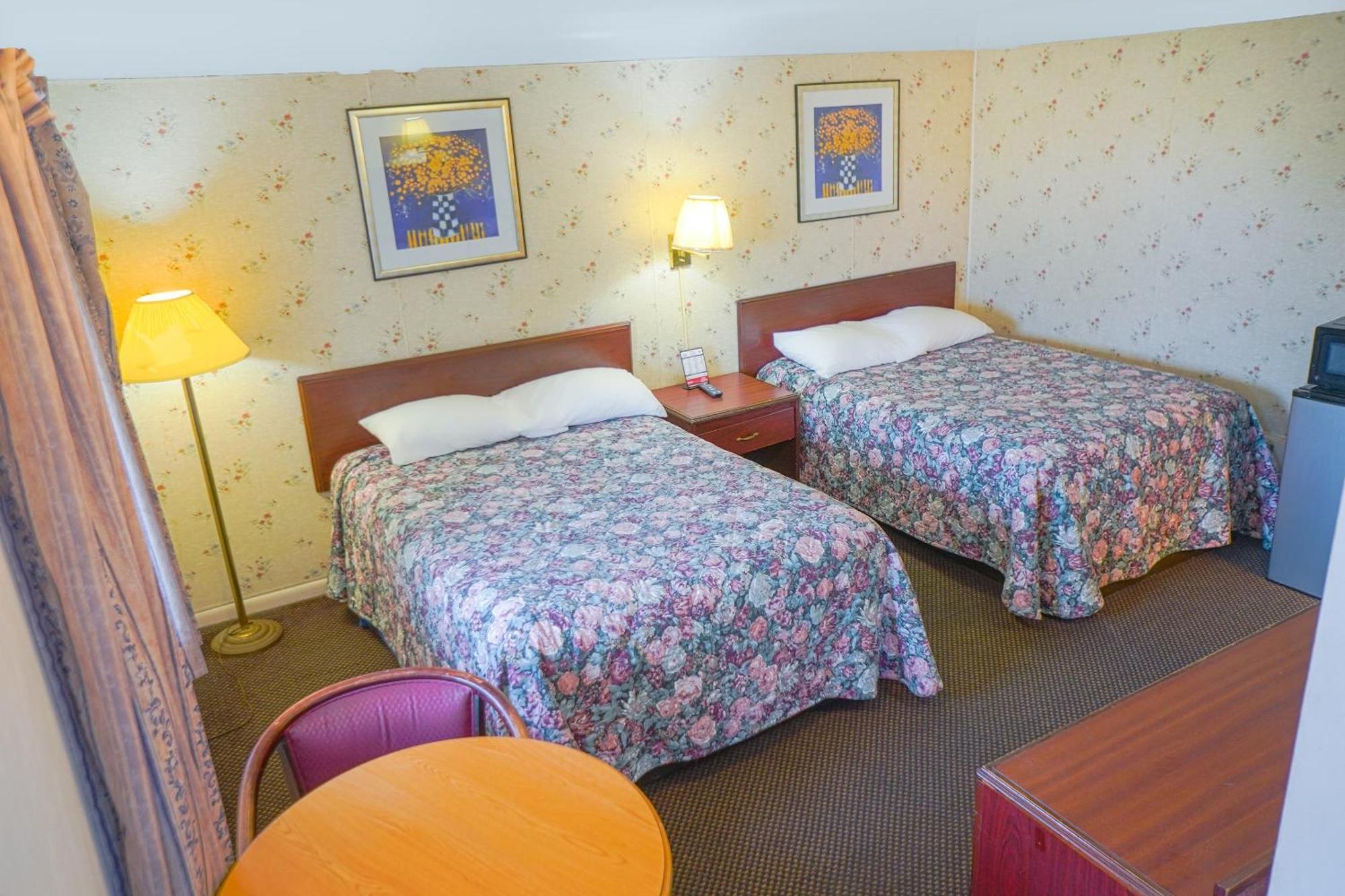 Bay Motel By Oyo ביי סיטי מראה חיצוני תמונה
